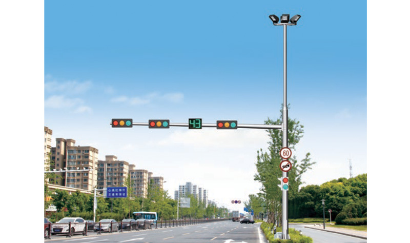 道路的路燈使用綜合桿優(yōu)勢(shì)有哪些？
